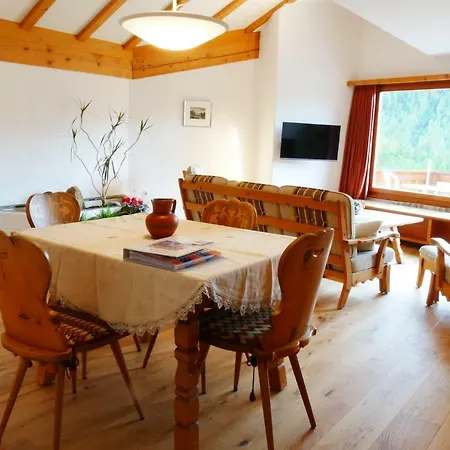 Chesa Delfin Apartamento Pontresina